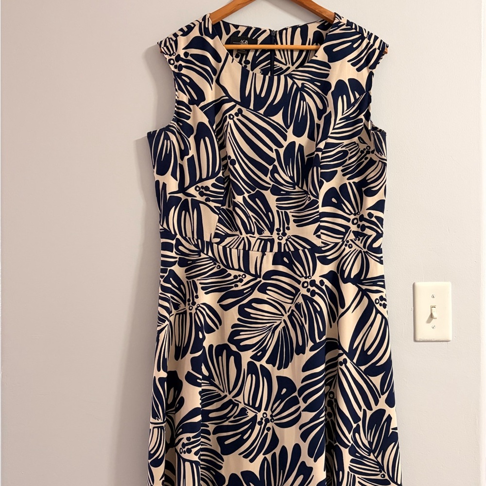 AGB Navy and Cream Leaf Pattern Midi Dress